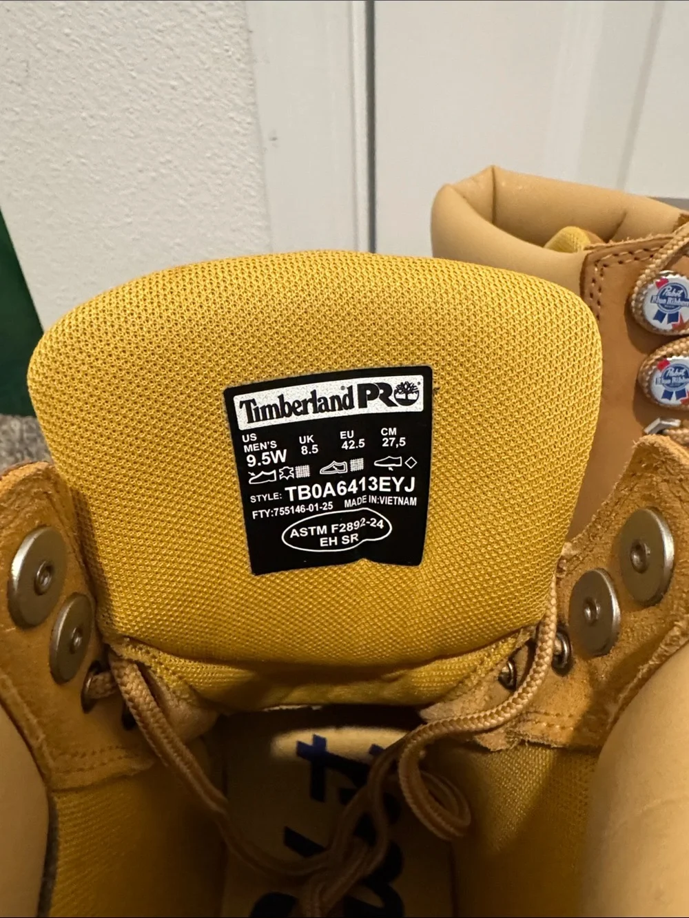 Limited edition Men's Timberland Work Boot Pabst Blue Ribbon